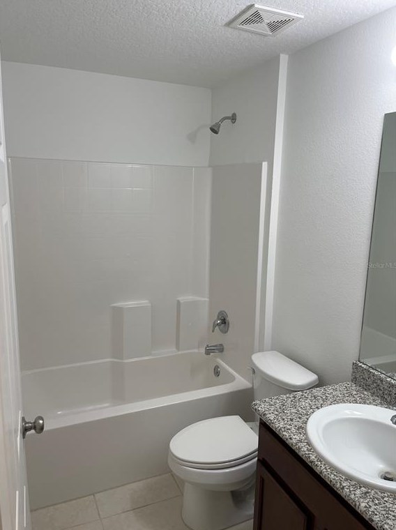 12 White Dove Ln, Palm Coast FL  32164-7247 exterior