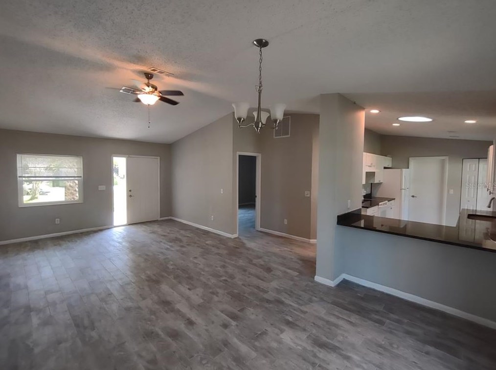 30 Belvedere Ln, Palm Coast, FL 32137