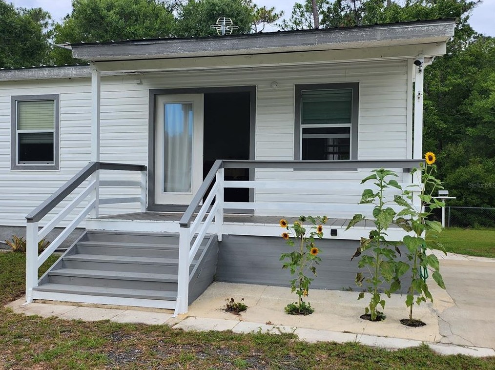 2732 Pine St, Bunnell, FL 32110