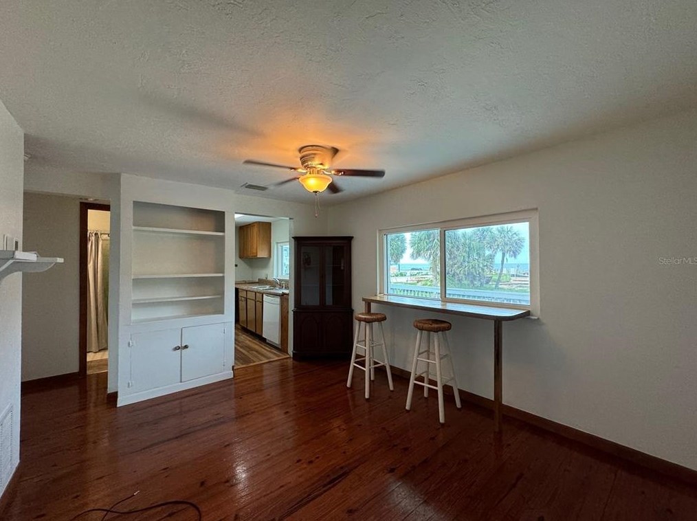 907 S Central Ave, Flagler Beach, FL 32136