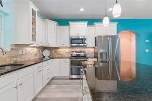 47 Sandy Beach Way, Palm Coast, FL 32137 - Photo 2