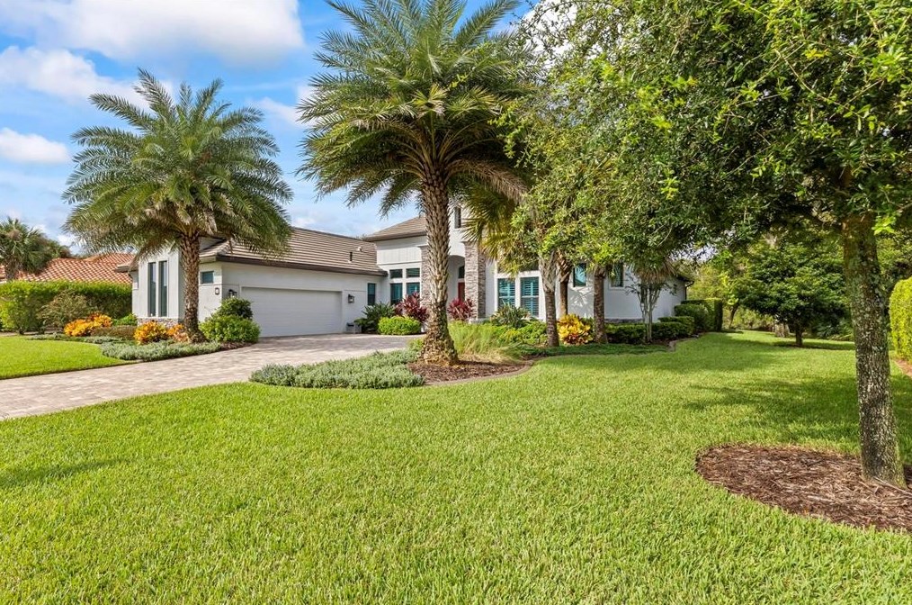 49 Ocean Oaks Ln, Palm Coast, FL 32137-3394