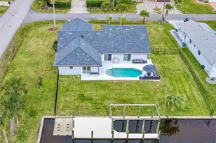 2 Cedar Ct, Palm Coast, FL 32137 - Photo 2