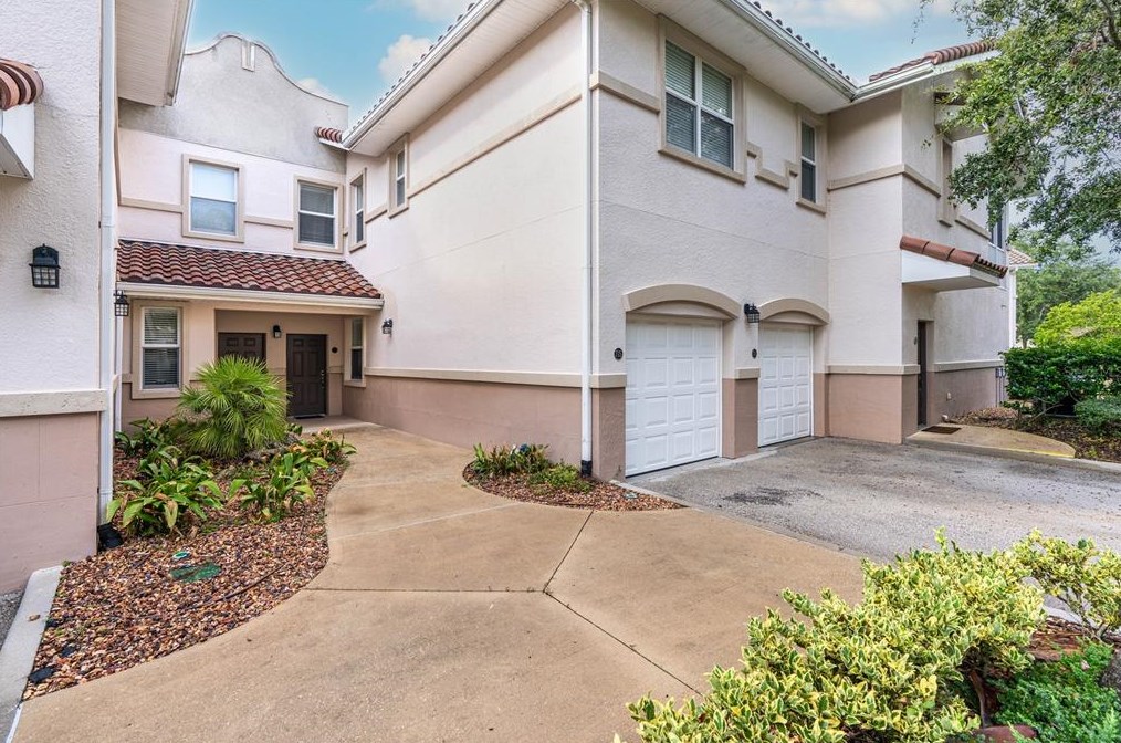 70 Riverview Bnd, Palm Coast, FL 32137-6571