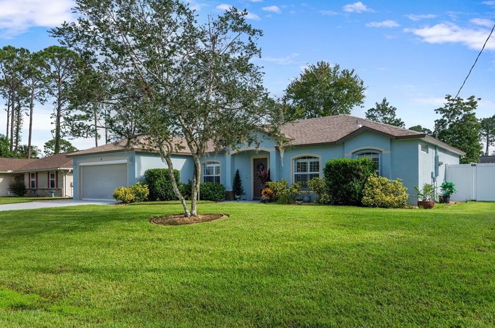 16 Eastman Ln, Palm Coast, FL 32164-6121