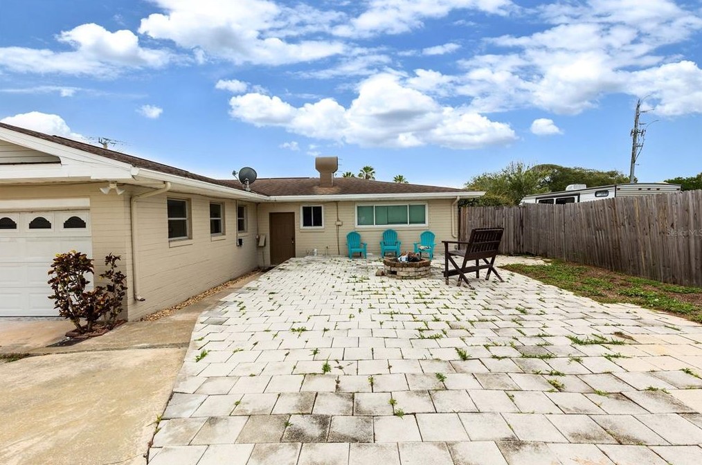 1175 John Anderson Dr, Ormond Beach FL 32176-3719 exterior