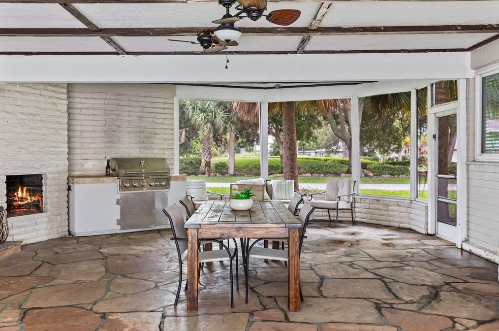 1175 John Anderson Dr, Ormond Beach FL 32176-3719 exterior