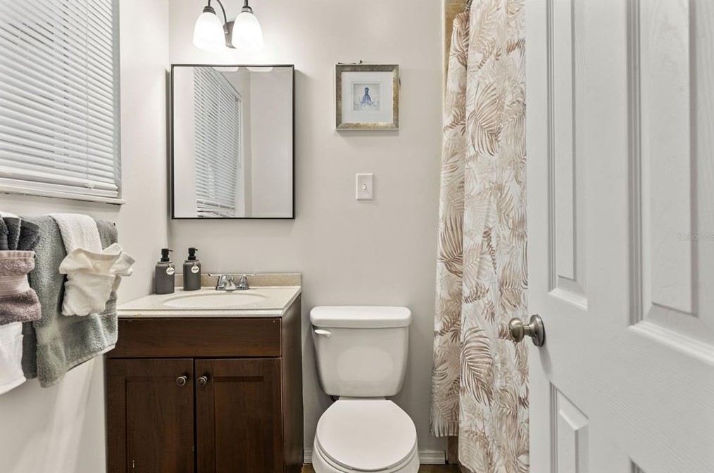 1175 John Anderson Dr, Ormond Beach FL 32176-3719 exterior