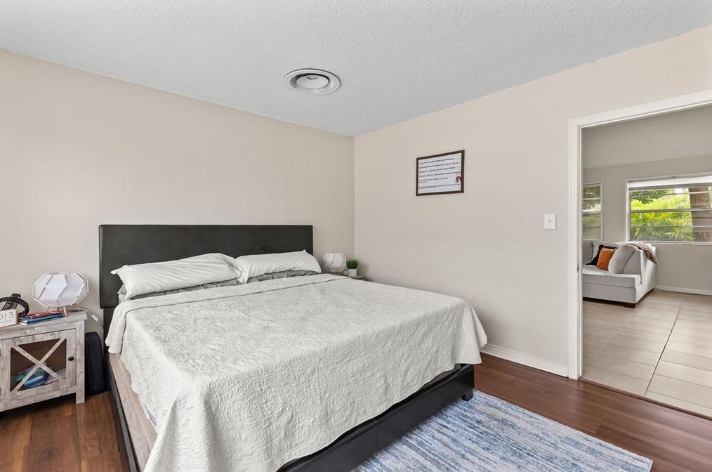 1175 John Anderson Dr, Ormond Beach FL 32176-3719 exterior