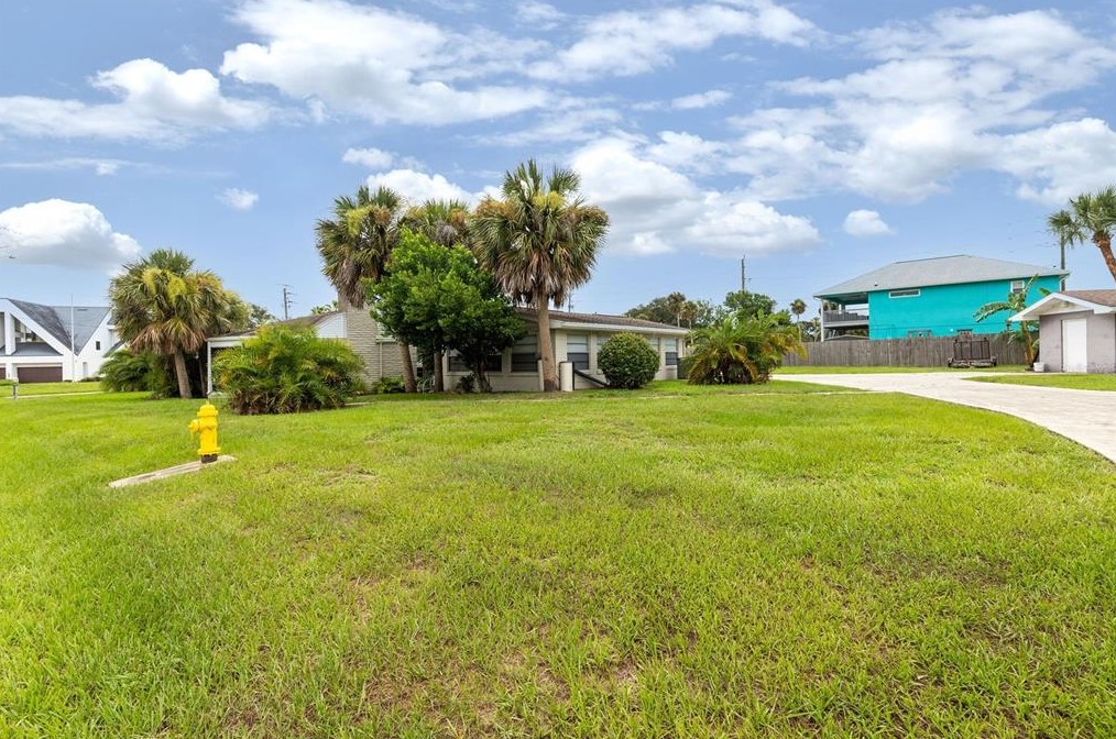 1175 John Anderson Dr, Ormond Beach FL 32176-3719 exterior