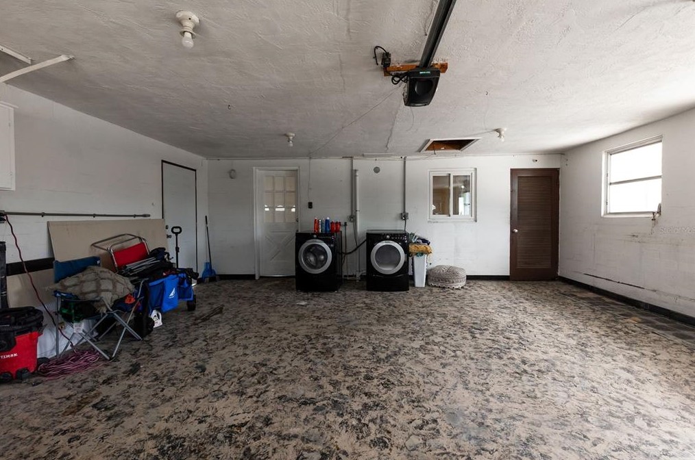 1175 John Anderson Dr, Ormond Beach FL 32176-3719 exterior