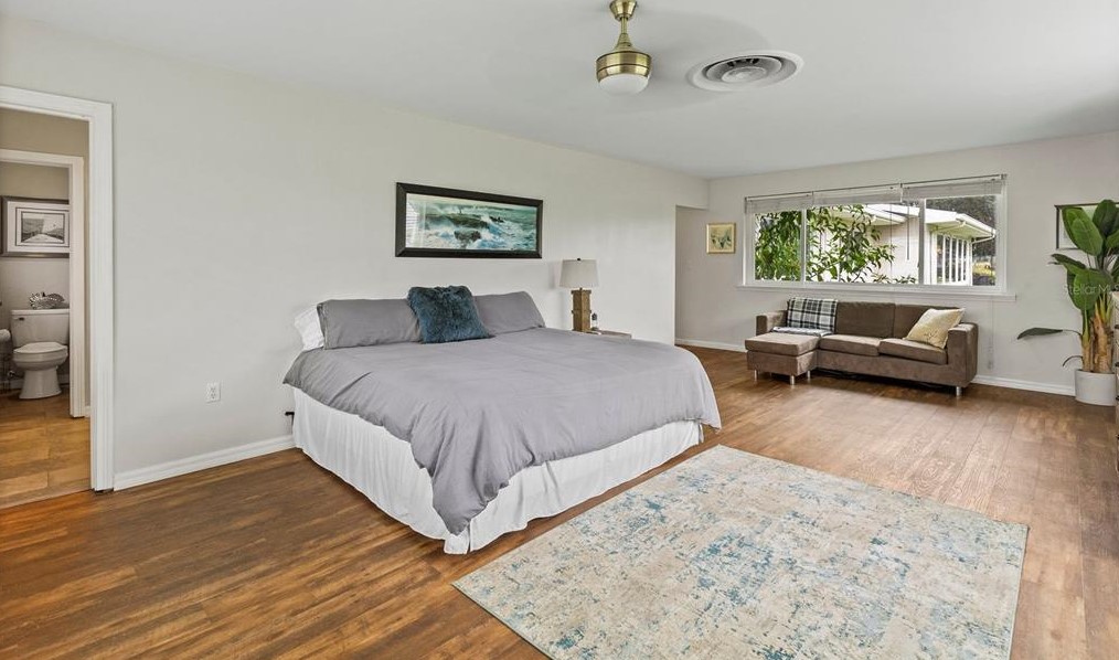 1175 John Anderson Dr, Ormond Beach FL 32176-3719 exterior