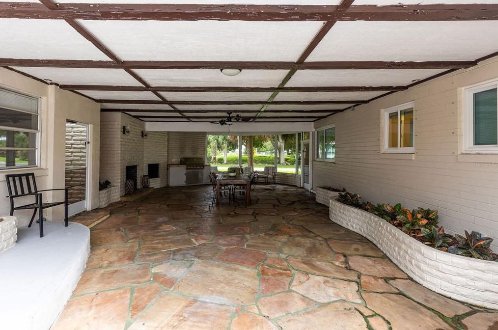 1175 John Anderson Dr, Ormond Beach FL 32176-3719 exterior