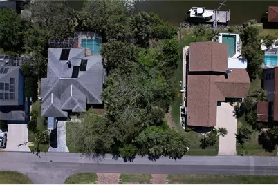 25 Cherokee Court W, Palm Coast, FL 32137 - Photo 12