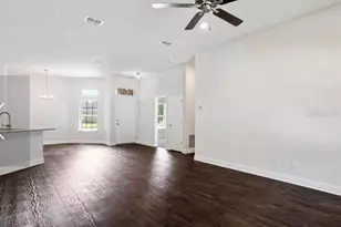 37 Rose Dr, Palm Coast, FL 32164 - Photo 2