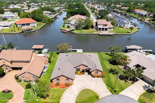 53 Cottonwood Ct, Palm Coast, FL 32137 - Photo 2