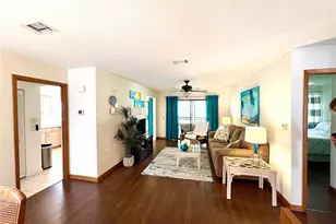 10 Oakmont Ct, Palm Coast, FL 32137 - Photo 4