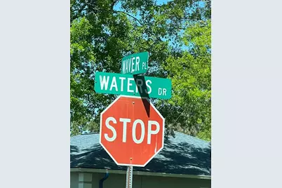 9 Waver Place, Palm Coast, FL 32164 - Photo 2