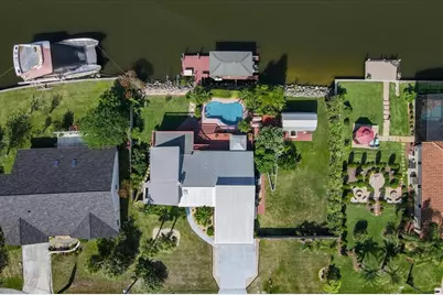 20 Crescent Court N, Palm Coast, FL 32137 - Photo 2