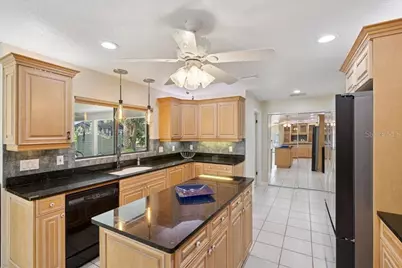 16 S Claymont Court S, Palm Coast, FL 32137 - Photo 4