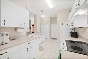 10 Chatham Pl, Palm Coast, FL 32164 - Photo 16