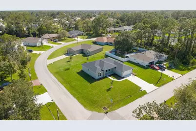 52 Pershing Lane, Palm Coast, FL 32164 - Photo 8