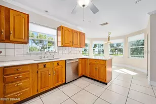 1650 Riverside Dr, Daytona Beach, FL 32117 - Photo 24