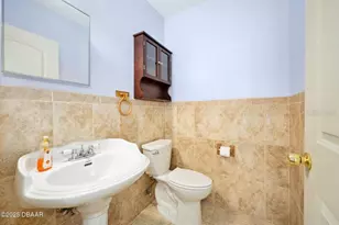 1650 Riverside Dr, Daytona Beach, FL 32117 - Photo 44