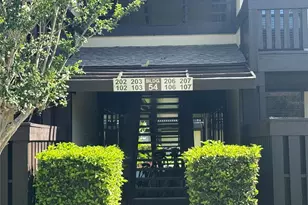 54 Club House Dr, Palm Coast, FL 32137 - Photo 4