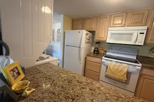 54 Club House Dr, Palm Coast, FL 32137 - Photo 8