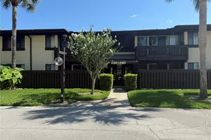 54 Club House Dr, Palm Coast, FL 32137 - Photo 2