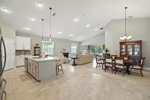 29 Lagoon Wy, Palm Coast, FL 32137 - Photo 2