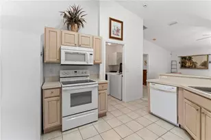 23 Woodside Dr, Palm Coast, FL 32164 - Photo 8