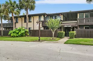 54 Club House Dr, Palm Coast, FL 32137 - Photo 2