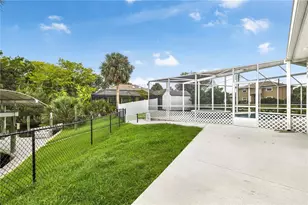 21 Cottonwood Ct, Palm Coast, FL 32137 - Photo 6