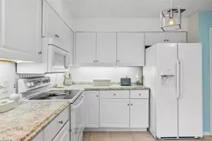 230 Beechwood Ln, Palm Coast, FL 32137 - Photo 10