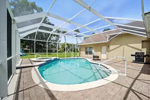 24 Lakeside Pl W, Palm Coast, FL 32137 - Photo 4