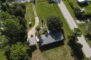 2400 Laurel Ave, Bunnell, FL 32110 - Photo 2