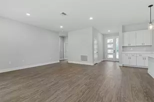 23 Prince Kaarel Ln, Palm Coast, FL 32164 - Photo 2