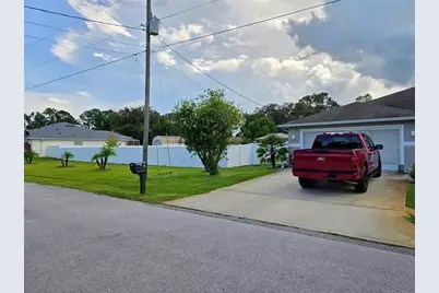 7 Bickshire Ln, Palm Coast, FL 32137 - Photo 2