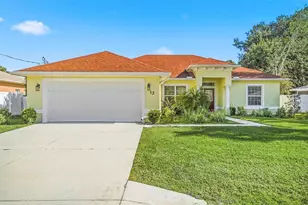 13 Winchester Pl, Palm Coast, FL 32164 - Photo 2