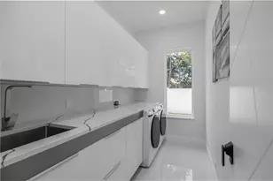 9 Edison Ln, Palm Coast, FL 32164 - Photo 16