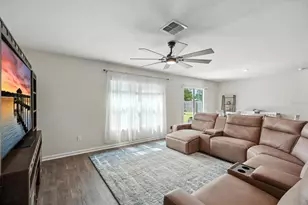 18 Poplar Dr, Palm Coast, FL 32164 - Photo 10