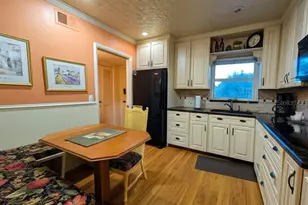 2351 Irish Ln, Clearwater, FL 33763 - Photo 4