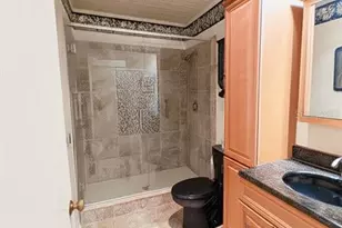 2351 Irish Ln, Clearwater, FL 33763 - Photo 10