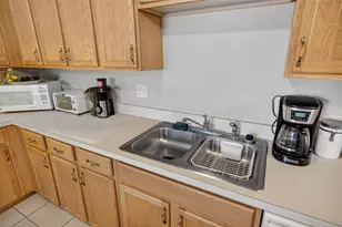 8 Fawn Ln, Palm Coast, FL 32137 - Photo 10