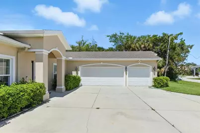 27 Collingdale Court, Palm Coast, FL 32137 - Photo 2