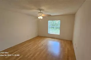 33 Fenwick Ln, Palm Coast, FL 32137 - Photo 12