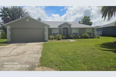 33 Fenwick Lane, Palm Coast, FL 32137 - Photo 2