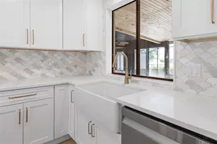 13 Clarendon Ct S, Palm Coast, FL 32137 - Photo 6